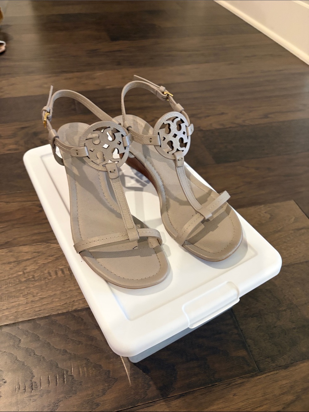 Tory Burch Miller Wedge Sandals Sz 7.5
